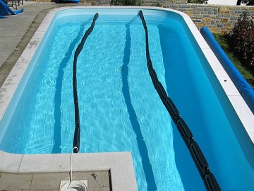 flottante antighiaccio piscina in fila
