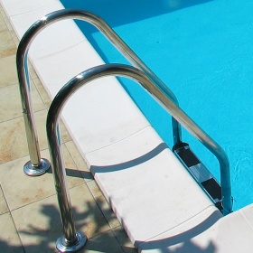 scaletta_per_piscina_in_inox