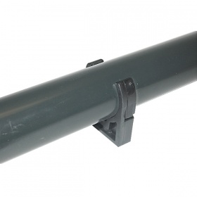 Supporto per tubi in PVC