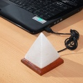 lampada_di_sale_usb_piramide_bianca